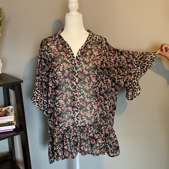 Umgee Tunic - Picture 7 of 7